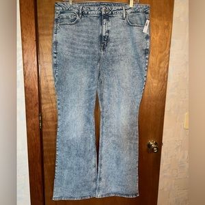 Old Navy NWT High Rise Flare Jeans